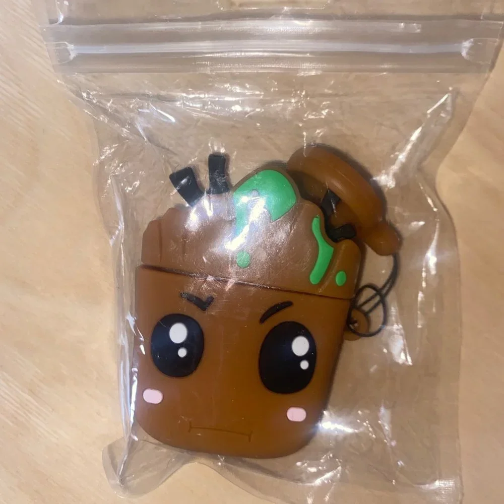 super cute Groot airpod case